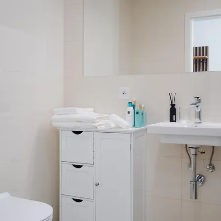 Granite - Cozy Center With Balcony דירה *