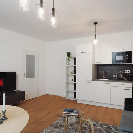 Granite - Cozy Center With Balcony דירה
