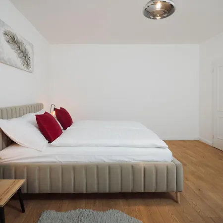 Granite - Cozy Center With Balcony * Praga